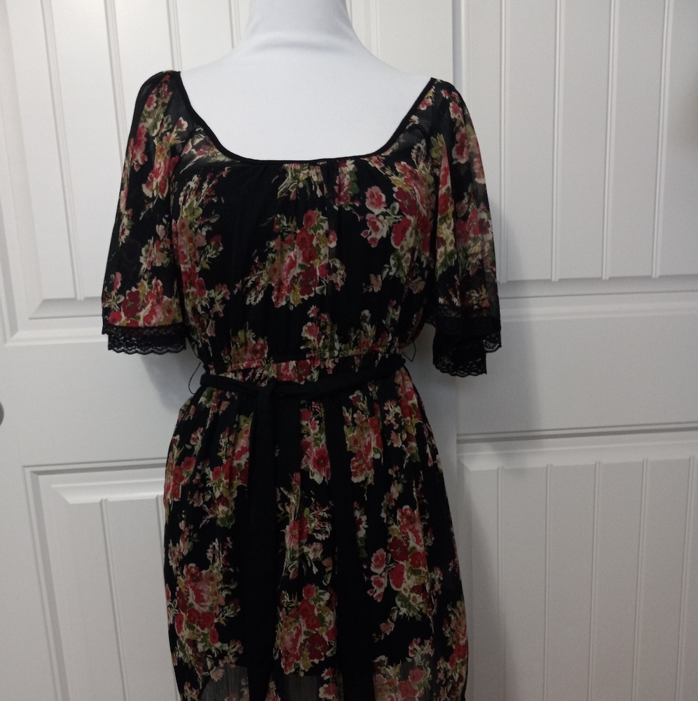 Xhilaration woman's pullover sheer dress/tunic top